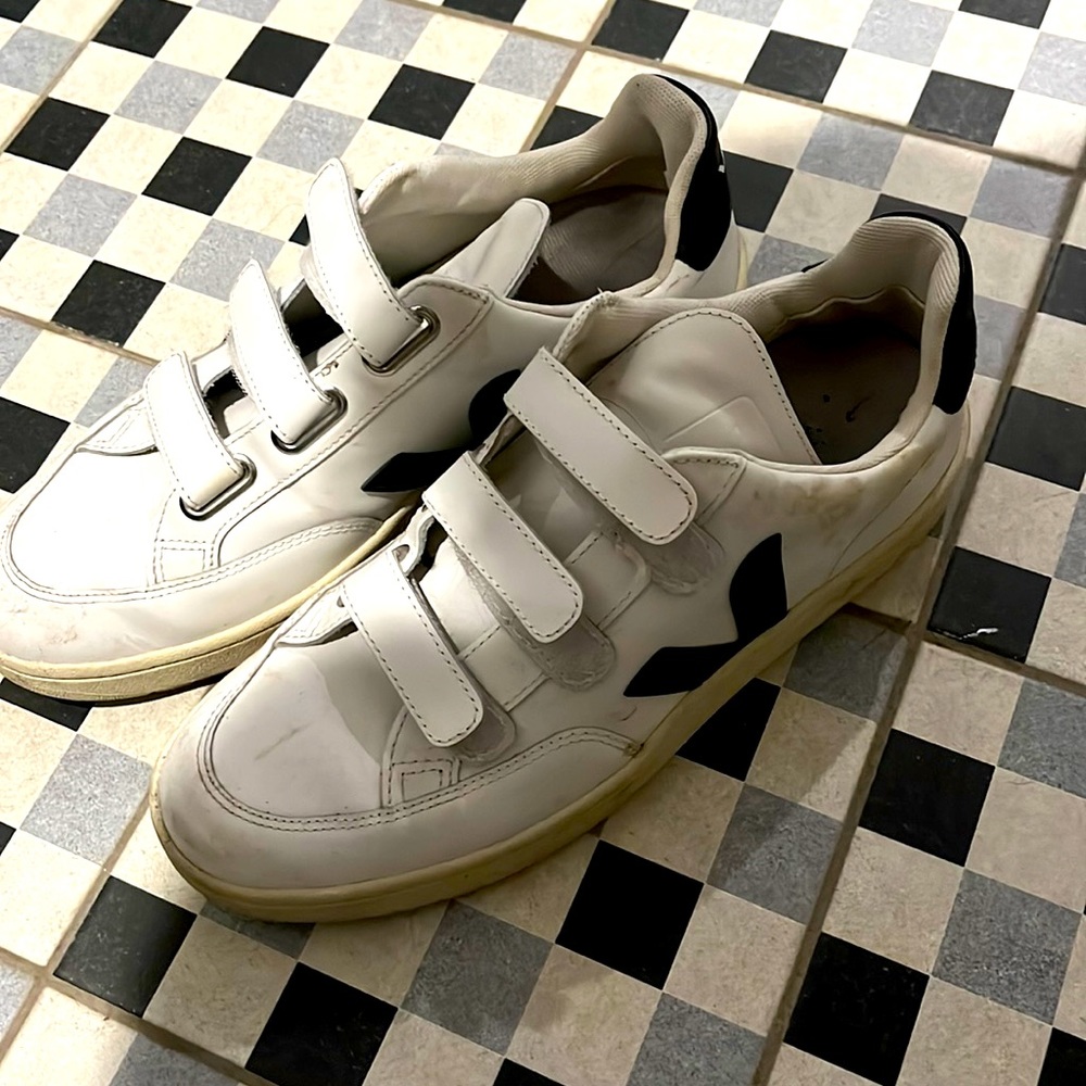 Veja Sneakers size 10
